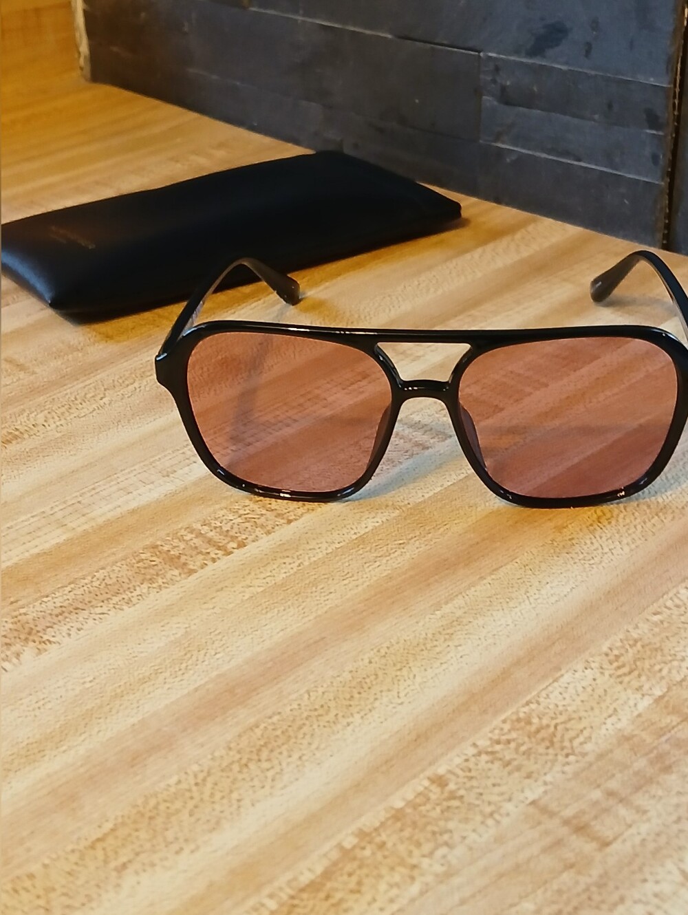 Kurt Geiger NWT Aviators & Soft Case Holder
